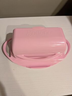 Butterie Flip Soft Light Pink Soft Butter "Stay On The Counter" Dish No Knife